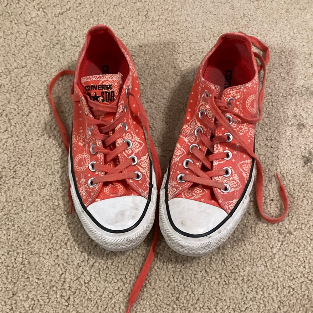 Low top converse